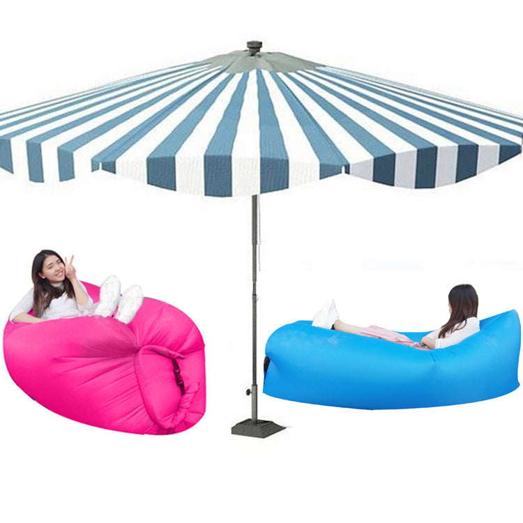 Canapé gonflable portable en bord de mer extérieur