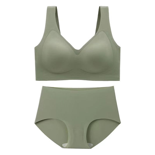 🔥 Nouveauté en promotion spéciale 🔥 Ensemble soutien-gorge et culotte dans une taille plus grande (BH39), offrant un soutien confortable et sans armature.