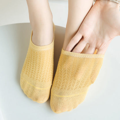 Chaussettes pour femmes SO02 : Coupe fine, embout plat, antidérapantes, ne glissent pas, respirantes, climatisées, en maille.
